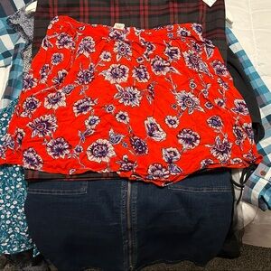 Billabong Red and Blue Floral Skirt